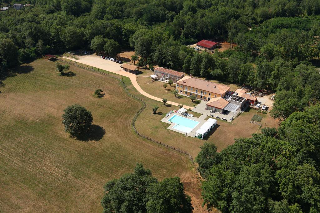 Agriturismo Creta Rossa Torre di Ruggiero Bagian luar foto