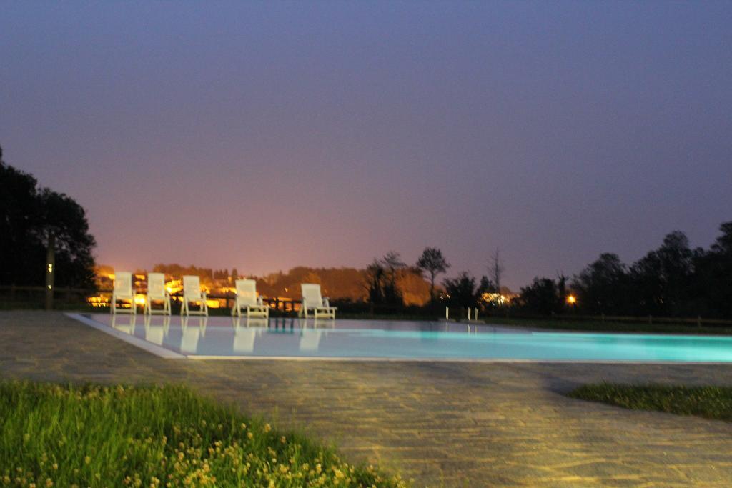 Agriturismo Creta Rossa Torre di Ruggiero Bagian luar foto