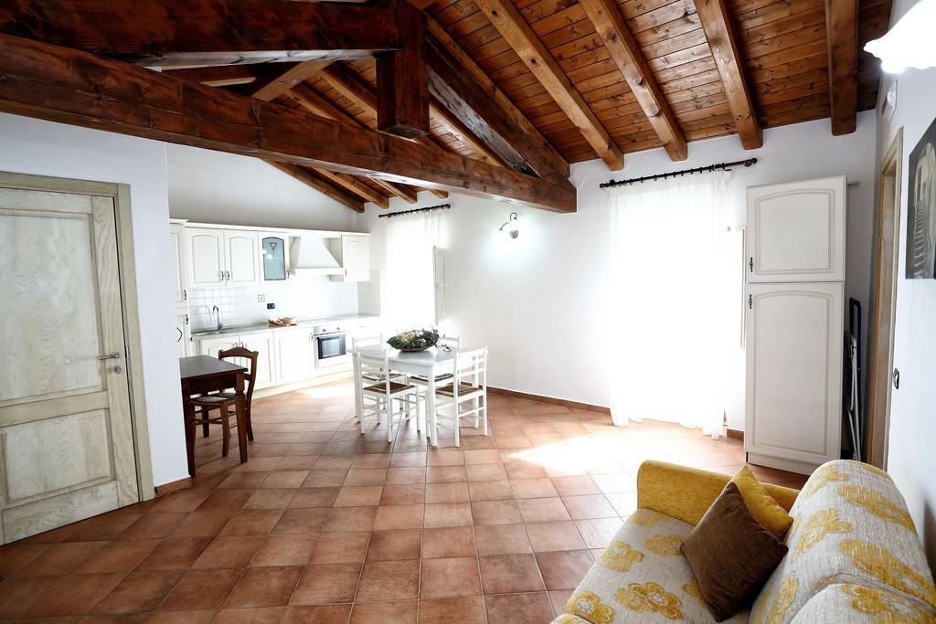 Agriturismo Creta Rossa Torre di Ruggiero Bagian luar foto